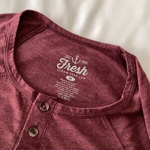 FRESH CLEAN TEES Men's Burgundy Shirt